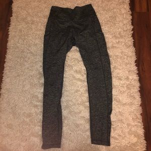 AERIE GRAY LEGGINGS W POCKETS